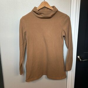 Dudley Stephen’s fleece tunic length turtleneck